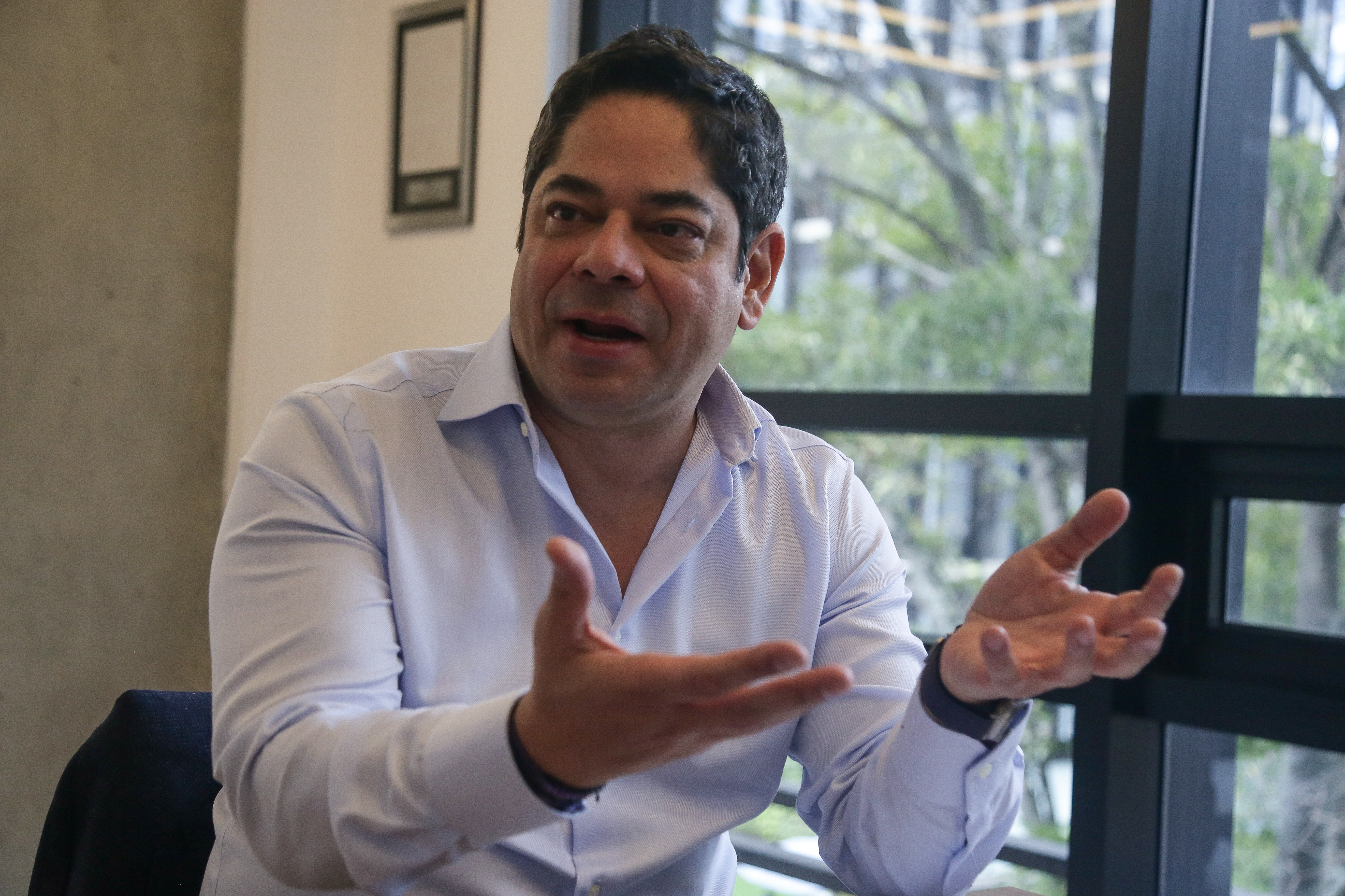 Política salarial convierte la vivienda social en campo de batalla