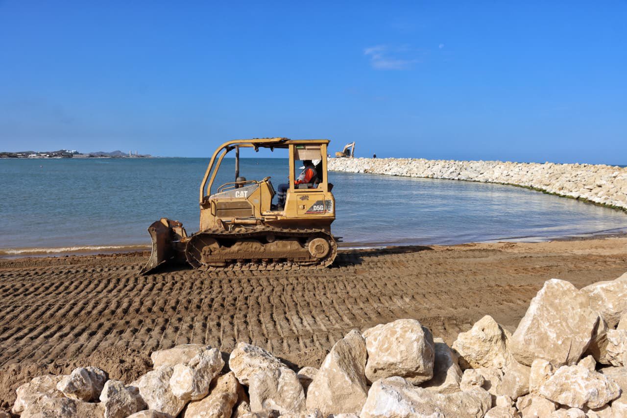 Con tecnología hidráulica avanza la estabilización de las playas de Santa Verónica