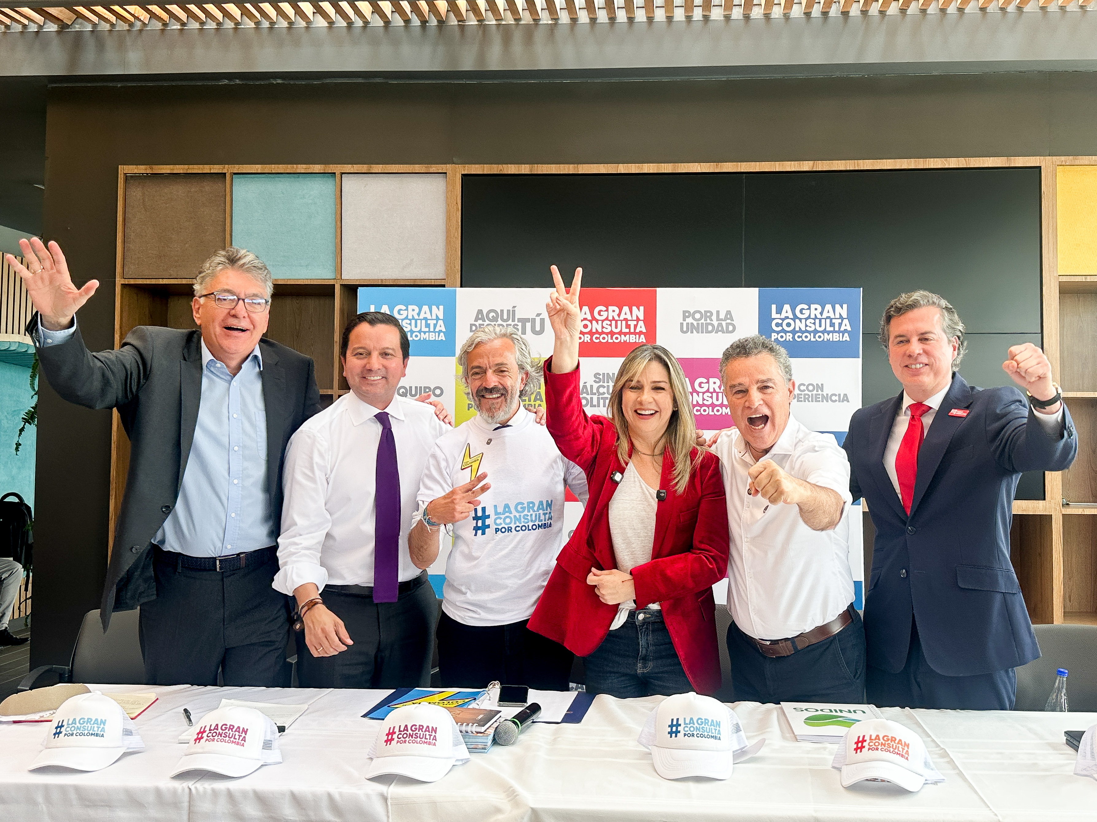 Una alianza diversa pone a prueba la fórmula de la consulta
