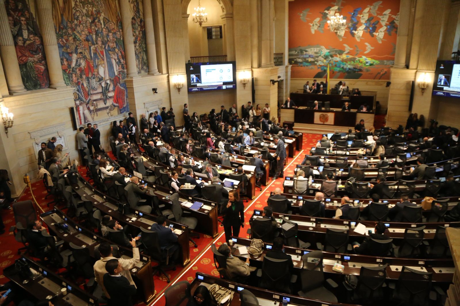 Eliminación de la prima a congresistas: austeridad simbólica o venganza política