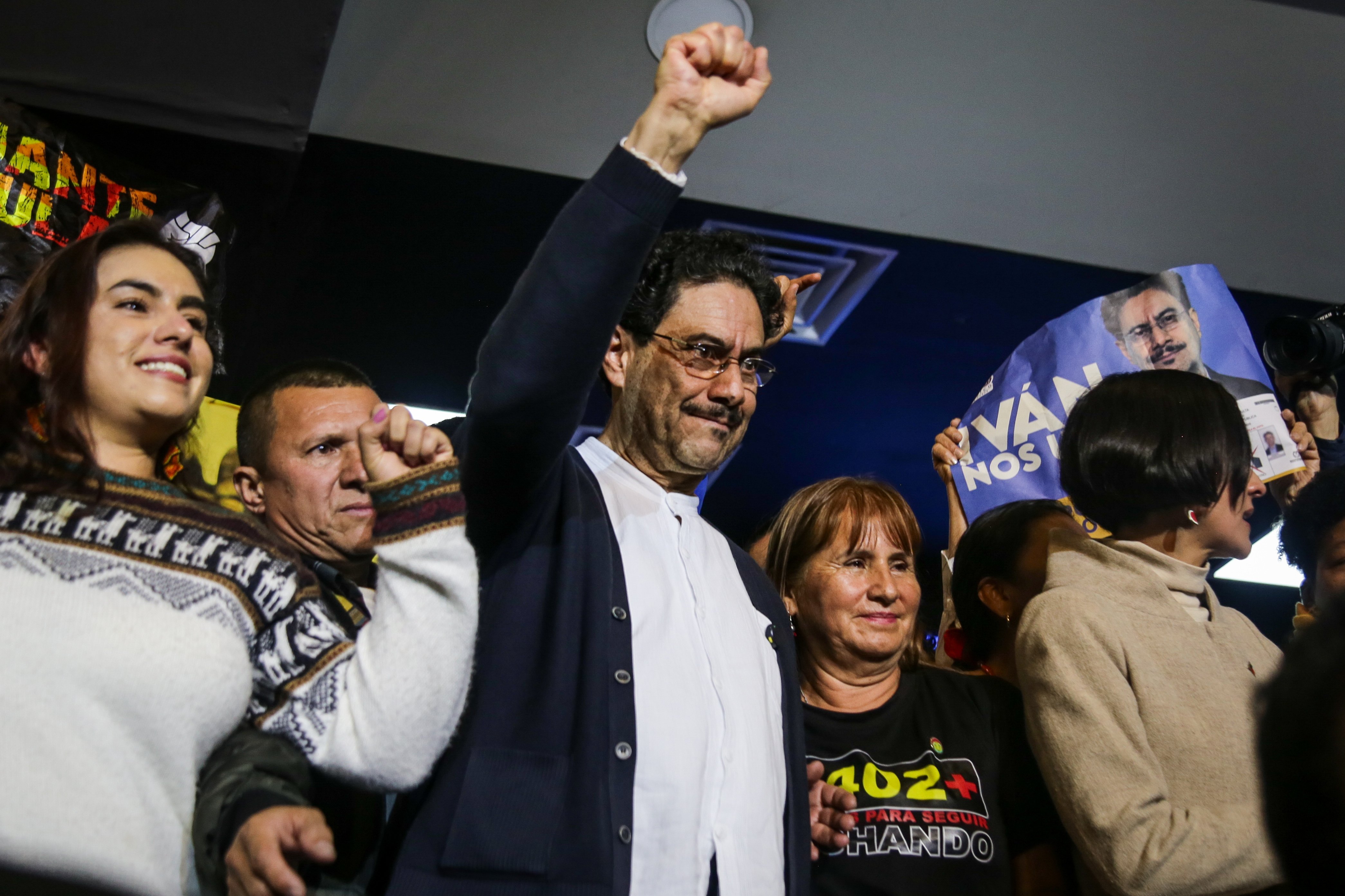 Microempresa sin ingresos financió con más de $600 millones la campaña de Iván Cepeda